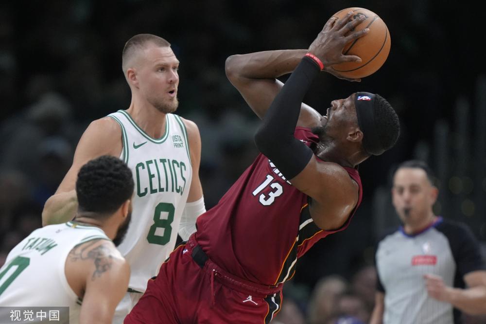 更是全队防 更是全队防