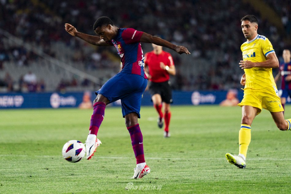 足前锋阿莱 足前锋阿莱