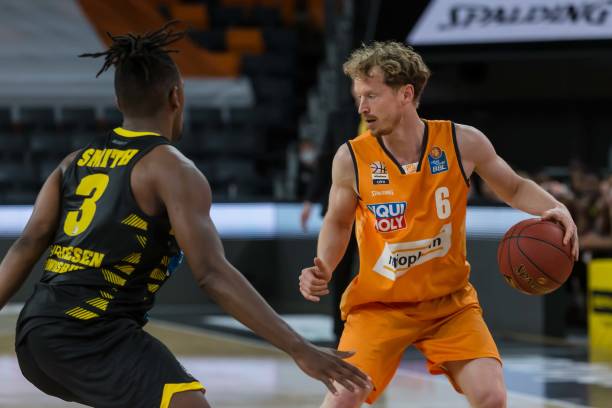 更是一位具 更是一位具