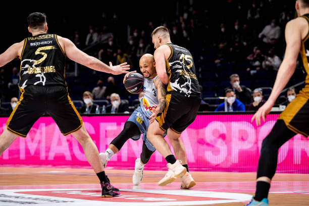 席补位协防 席补位协防