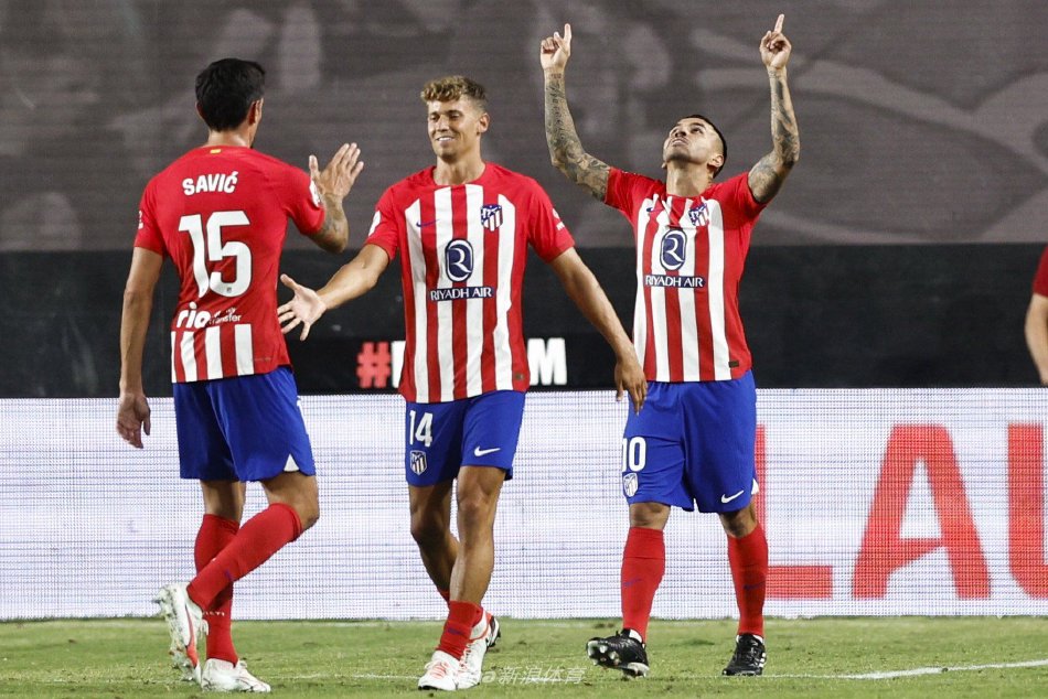 球员表现 球员表现