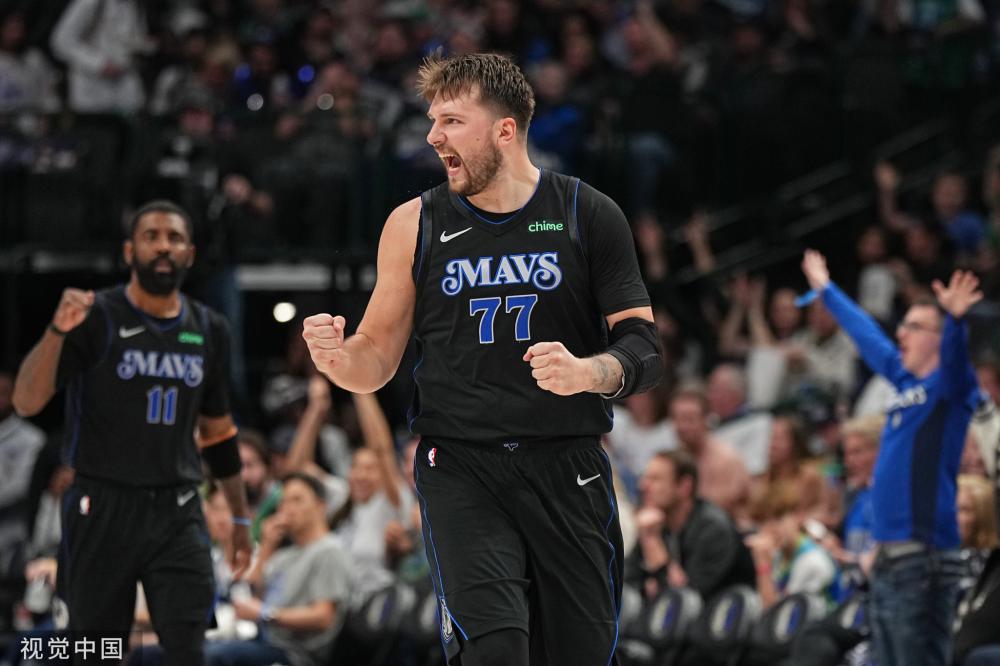 教练组备受 教练组备受